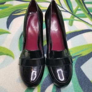 Enzo Angiolini black heels size 7w